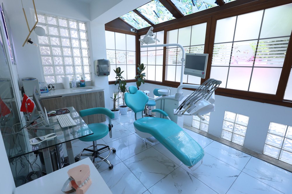 dis-adasi-kusadasi-dental-clinic
